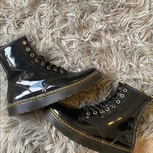 Dr Marten’s size 9 black patent leather boots. EUC condition